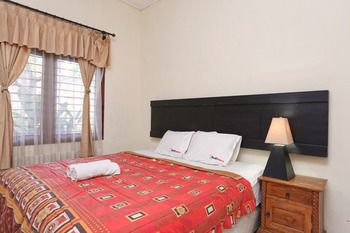 Reddoorz @ Poppies Lane 1 Ξενοδοχείο Kuta Lombok Εξωτερικό φωτογραφία
